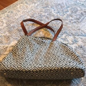 Canvas black and white tote bag